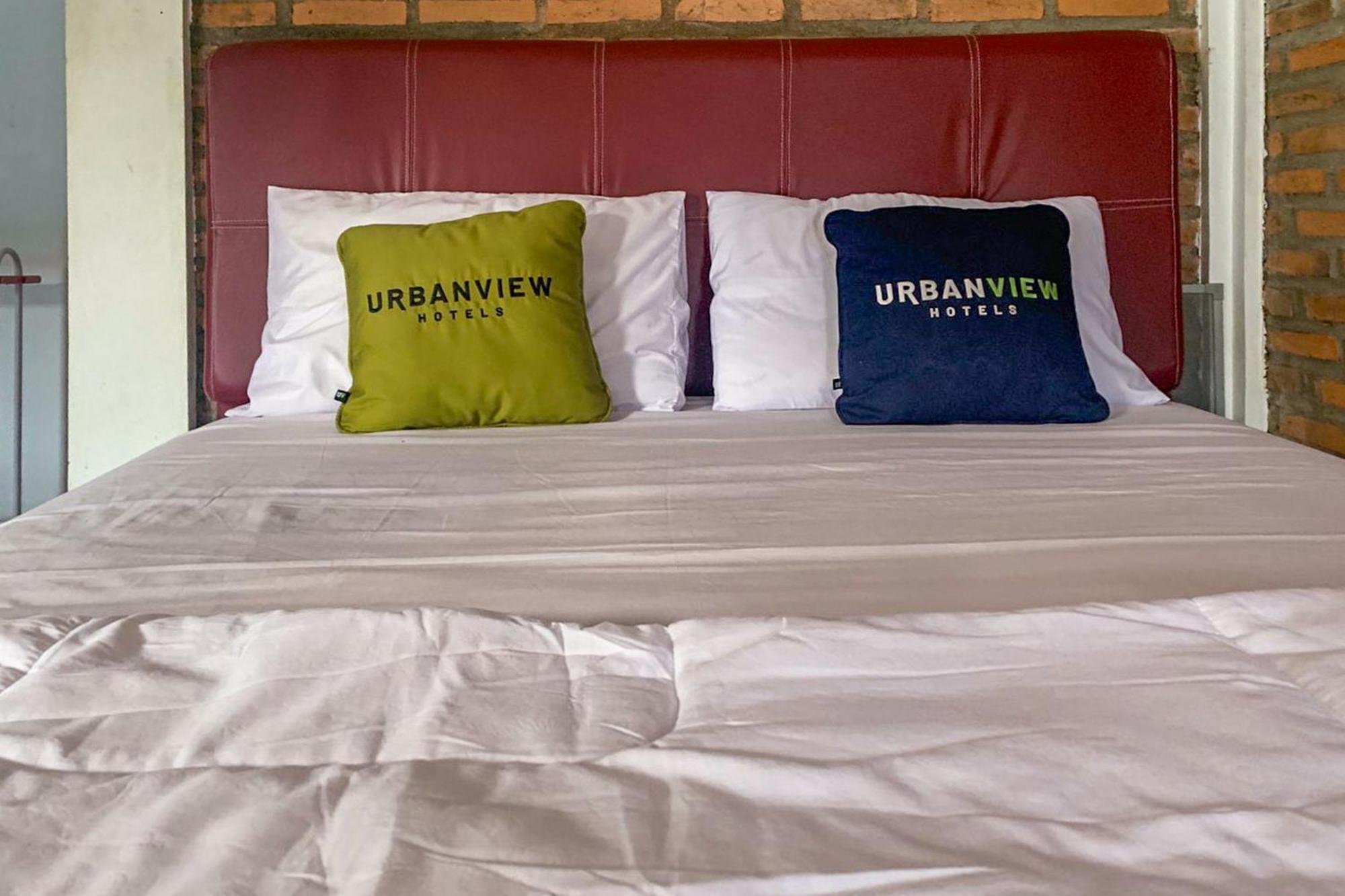 Urbanview Hotel Villa Q Gisting Bandjarnegeri Экстерьер фото