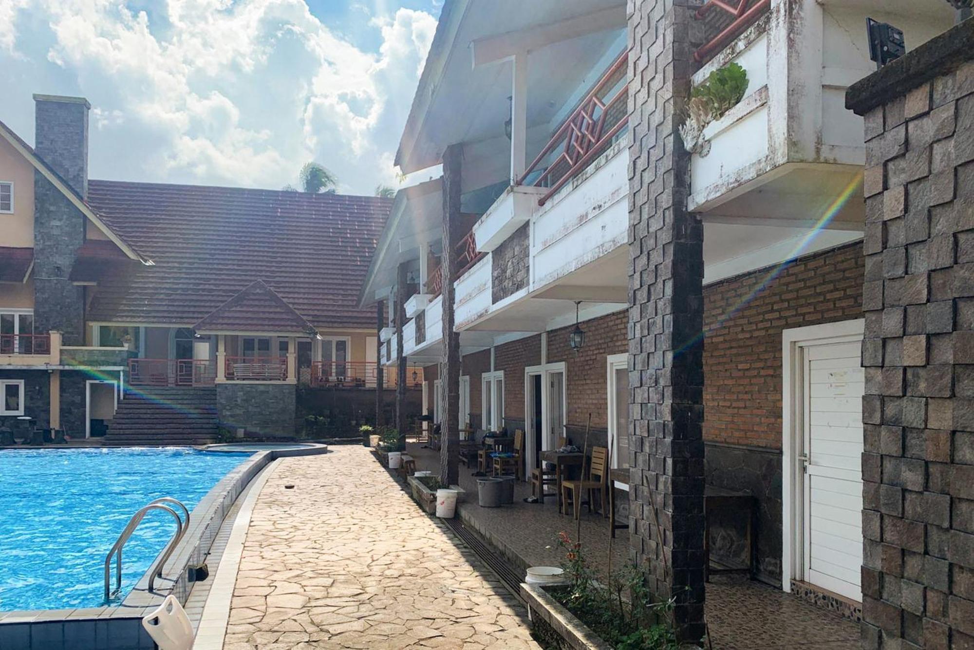 Urbanview Hotel Villa Q Gisting Bandjarnegeri Экстерьер фото